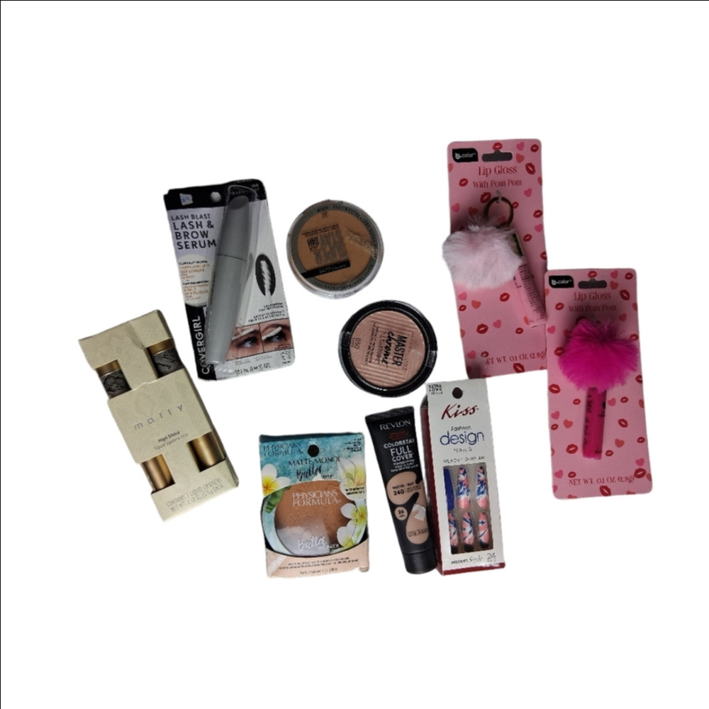 Makeup Bundle 9 Pieces Total All New
